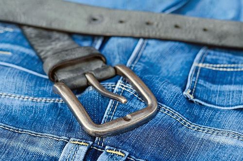 Photo illustrant le mot « ceinture », exemple pour travailler le son [ain / ein] au CP.