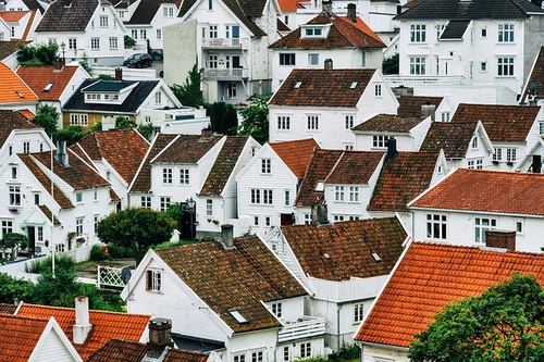 Photo illustrant le mot « maison », exemple pour travailler le son [ai / ei / ê] au CP.